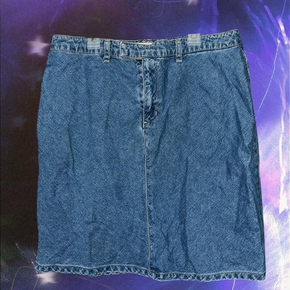 Y2K denim knee-length skirt! Classic blue wash - Picture 1 of 5